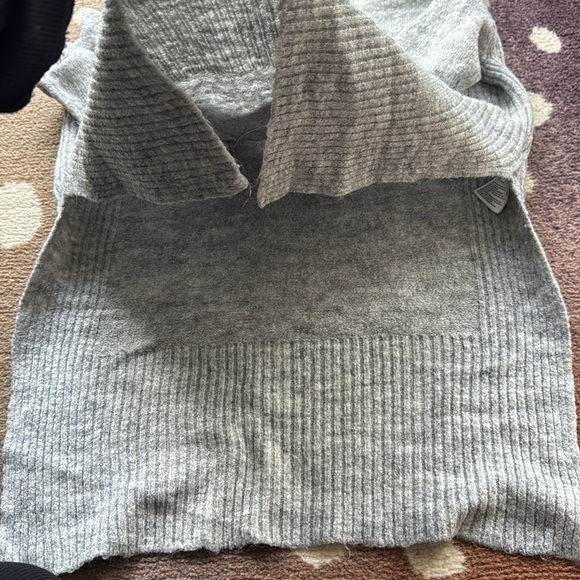 Gray Knit Sweater - Picture 6 of 9